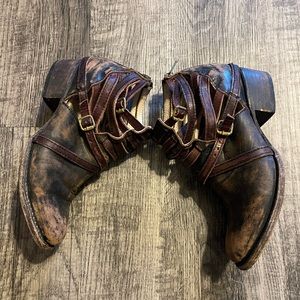 Charcoal distressed Free bird by Steven boots